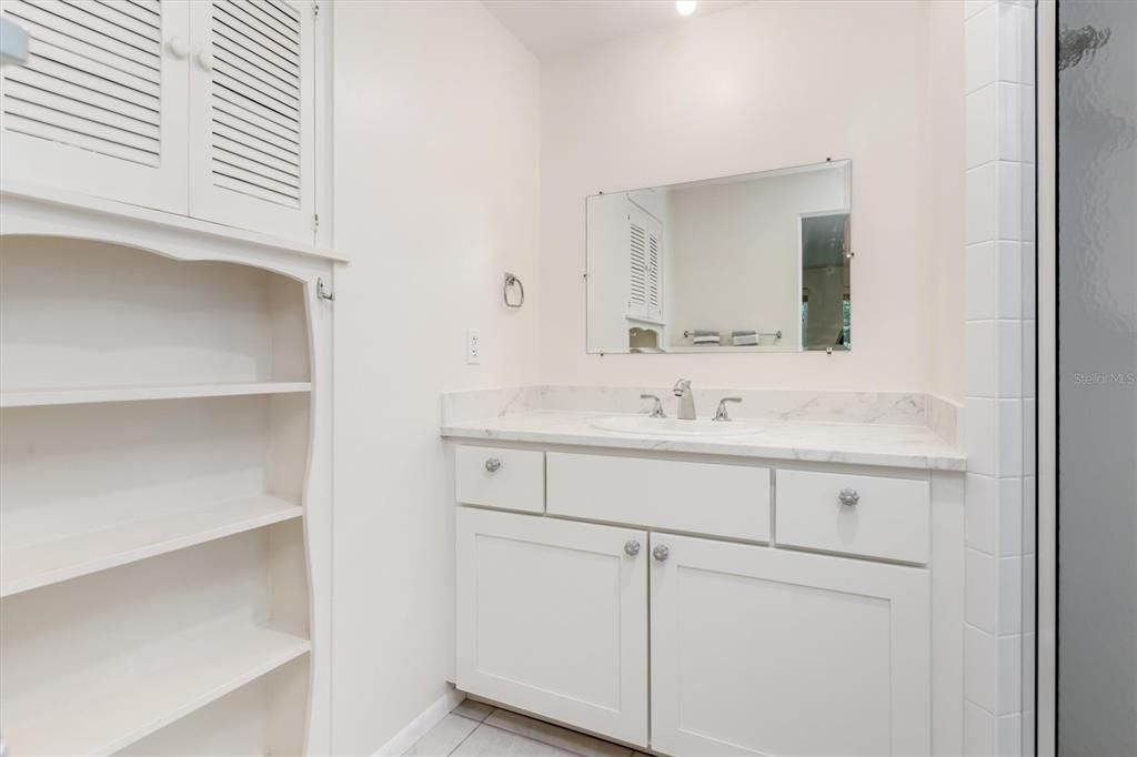 For Sale: $435,000 (2 beds, 2 baths, 1258 Square Feet)