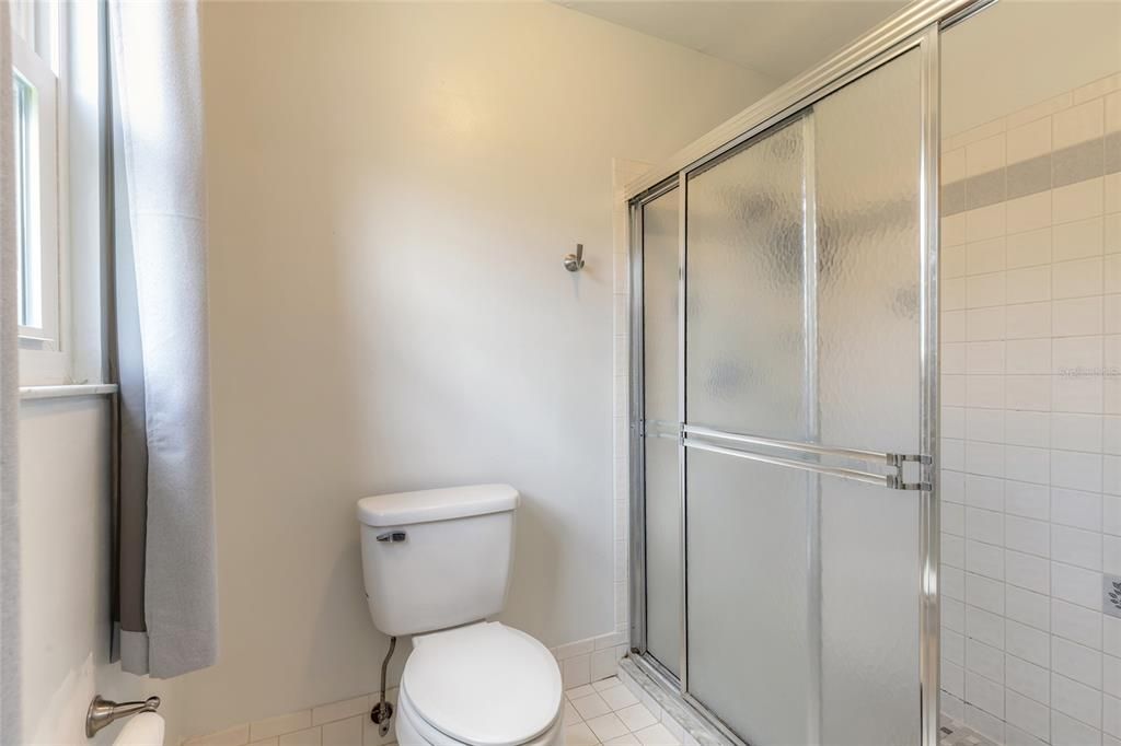 For Sale: $315,000 (2 beds, 2 baths, 1334 Square Feet)