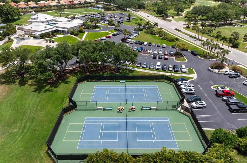 Tennis/pickleball courts