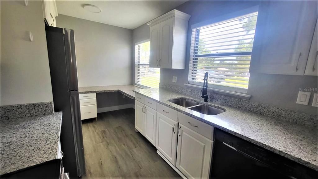 For Rent: $2,850 (3 beds, 2 baths, 1200 Square Feet)