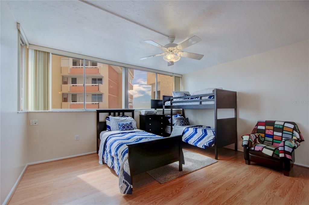 For Rent: $2,800 (2 beds, 2 baths, 1345 Square Feet)