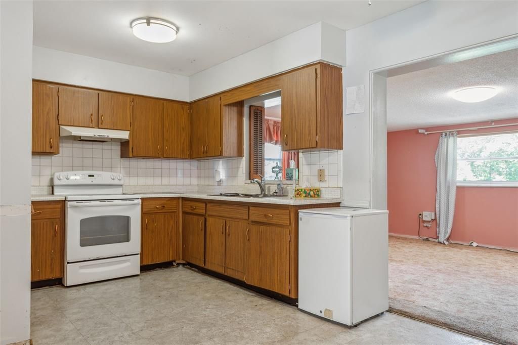 Kitchen & Family Room