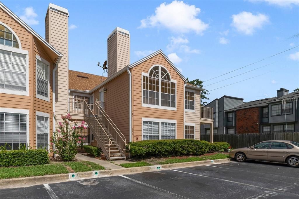 Whether you are looking to invest or for your first home this 3BD/2BA - 2nd floor CORNER UNIT has a RENOVATED KITCHEN & GUEST BATH (2023), BRAND NEW A/C (2024), FRESH PAINT (2023), NEW WATER HEATER (2022) and NEW WOOD LAMINATE FLOORS (2023) throughout!