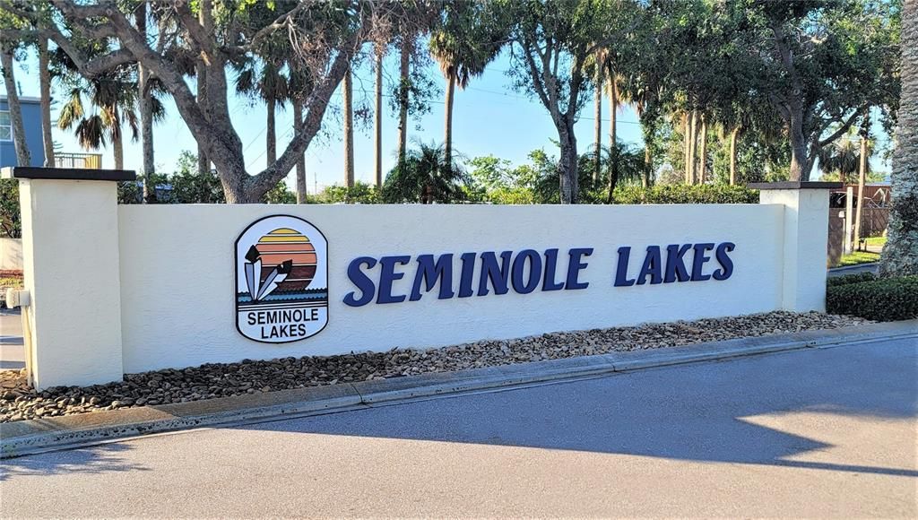 Welcome home to Seminole Lakes