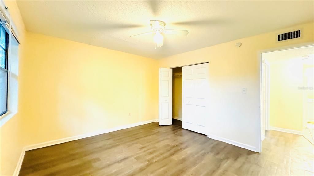 Active With Contract: $1,500 (2 beds, 1 baths, 848 Square Feet)