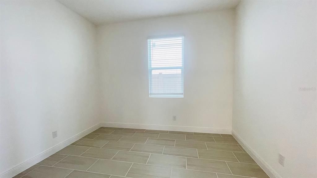 For Rent: $3,095 (4 beds, 2 baths, 2257 Square Feet)