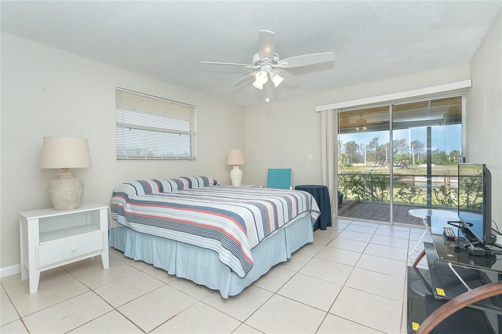 For Sale: $297,000 (2 beds, 2 baths, 1282 Square Feet)