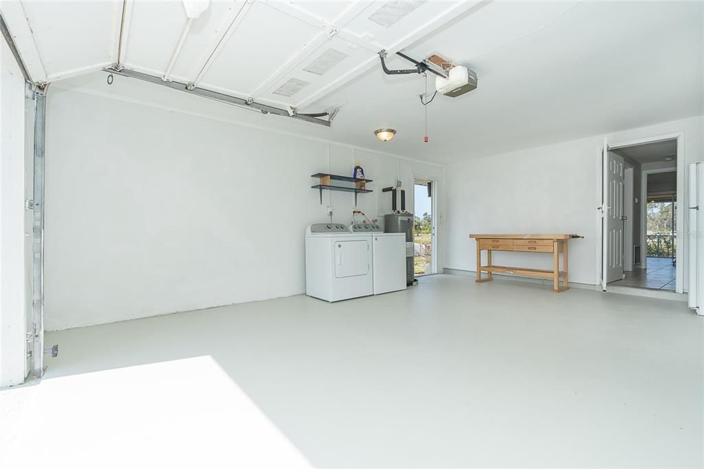 For Sale: $297,000 (2 beds, 2 baths, 1282 Square Feet)