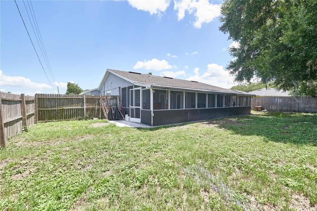 For Sale: $320,000 (3 beds, 2 baths, 1659 Square Feet)