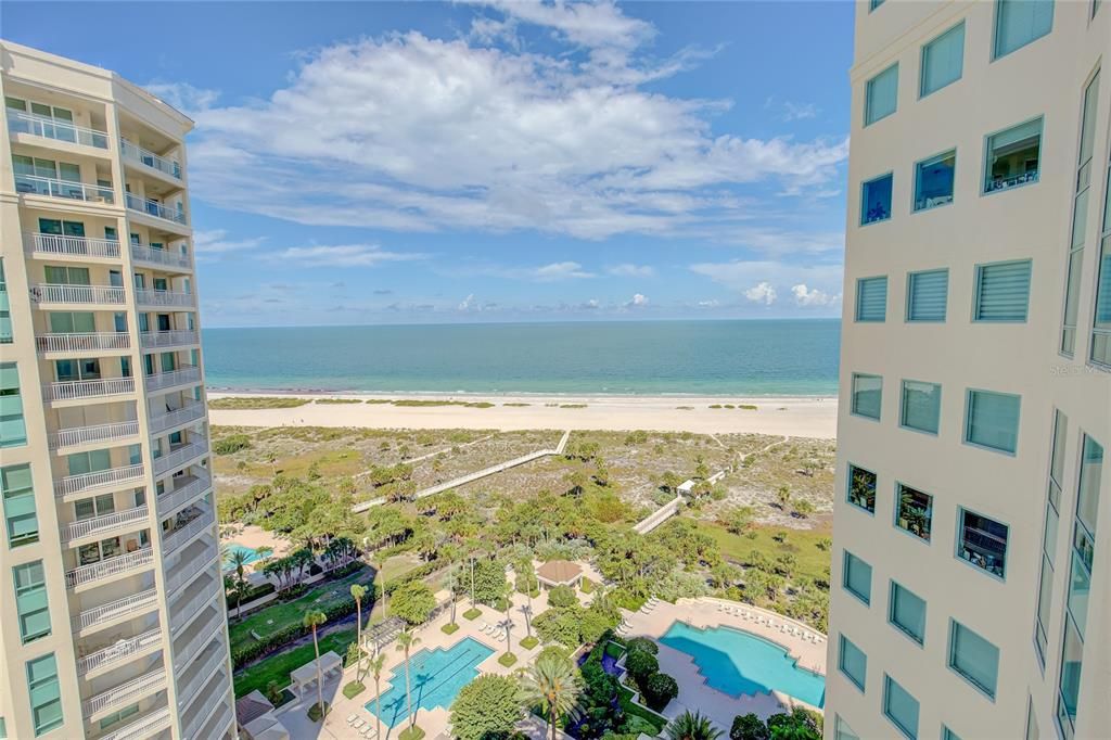 Your unit is situated 18 stories above the beautifully landscaped grounds of the Grande's complex with amazing beach views to boot... nature's eye candy!