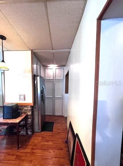 For Rent: $2,295 (2 beds, 1 baths, 1980 Square Feet)