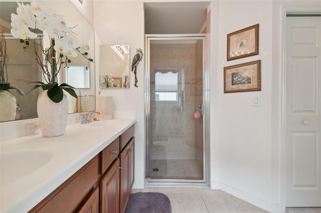 For Sale: $379,900 (2 beds, 2 baths, 1529 Square Feet)