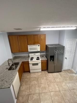 For Rent: $1,895 (2 beds, 2 baths, 1074 Square Feet)