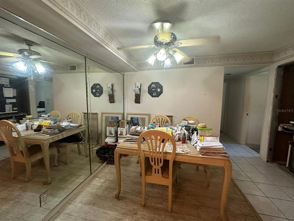 For Sale: $185,000 (2 beds, 2 baths, 1018 Square Feet)
