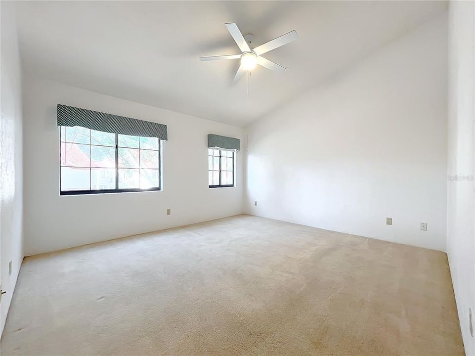 For Sale: $265,000 (2 beds, 2 baths, 1350 Square Feet)