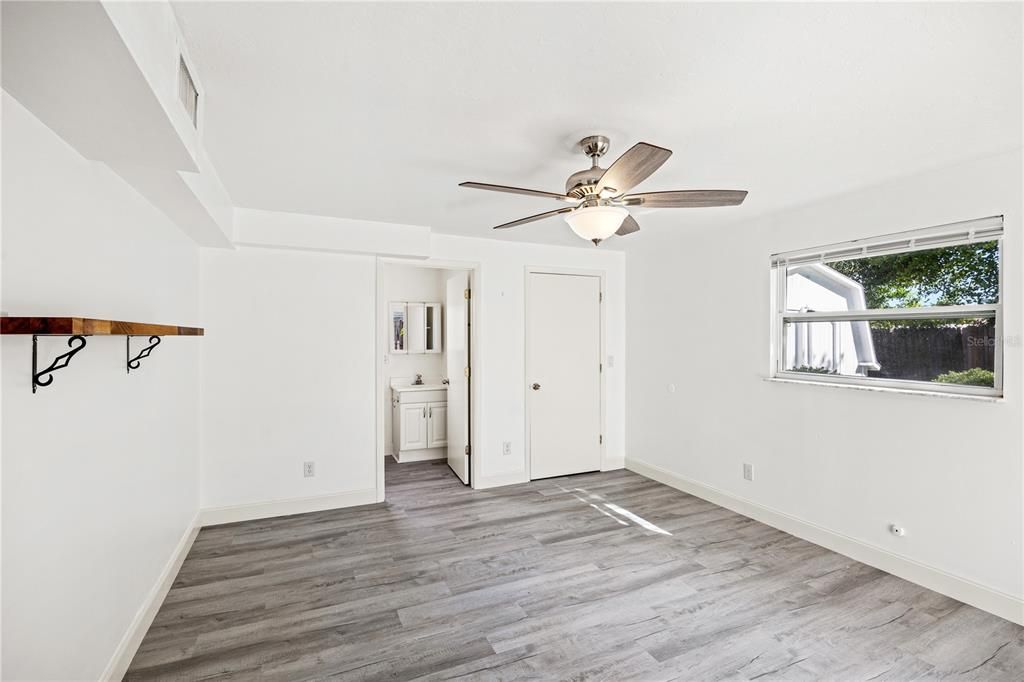 For Sale: $449,000 (3 beds, 2 baths, 1235 Square Feet)