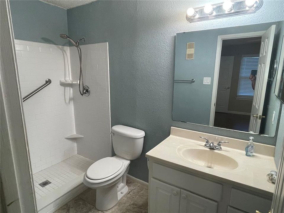 For Rent: $1,700 (2 beds, 2 baths, 866 Square Feet)