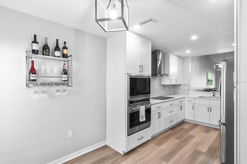 For Sale: $395,000 (2 beds, 2 baths, 1312 Square Feet)