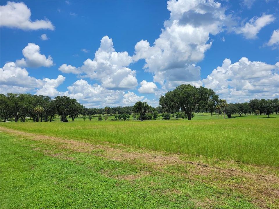 En Venta: $575,000 (10.33 acres)