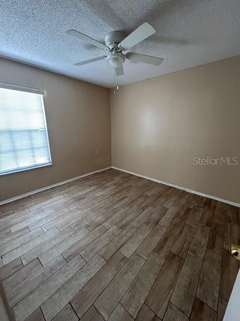 For Rent: $2,199 (3 beds, 2 baths, 1293 Square Feet)