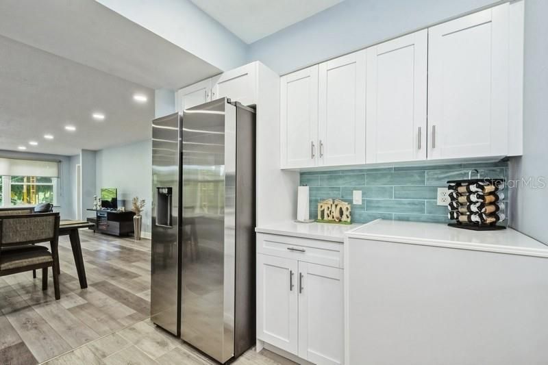 For Sale: $339,000 (2 beds, 2 baths, 1162 Square Feet)