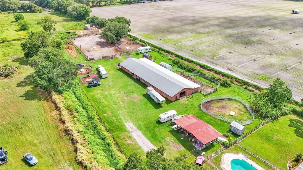 На продажу: $350,000 (3.45 acres)