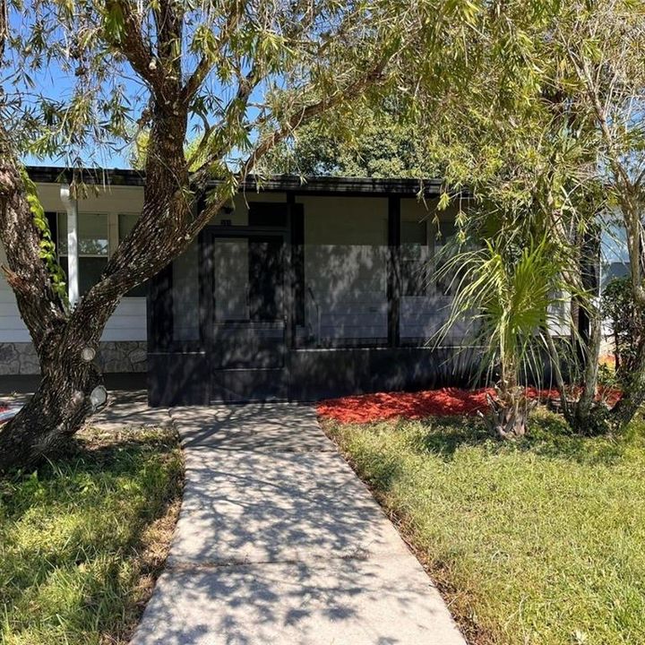 For Sale: $259,000 (4 beds, 2 baths, 1344 Square Feet)