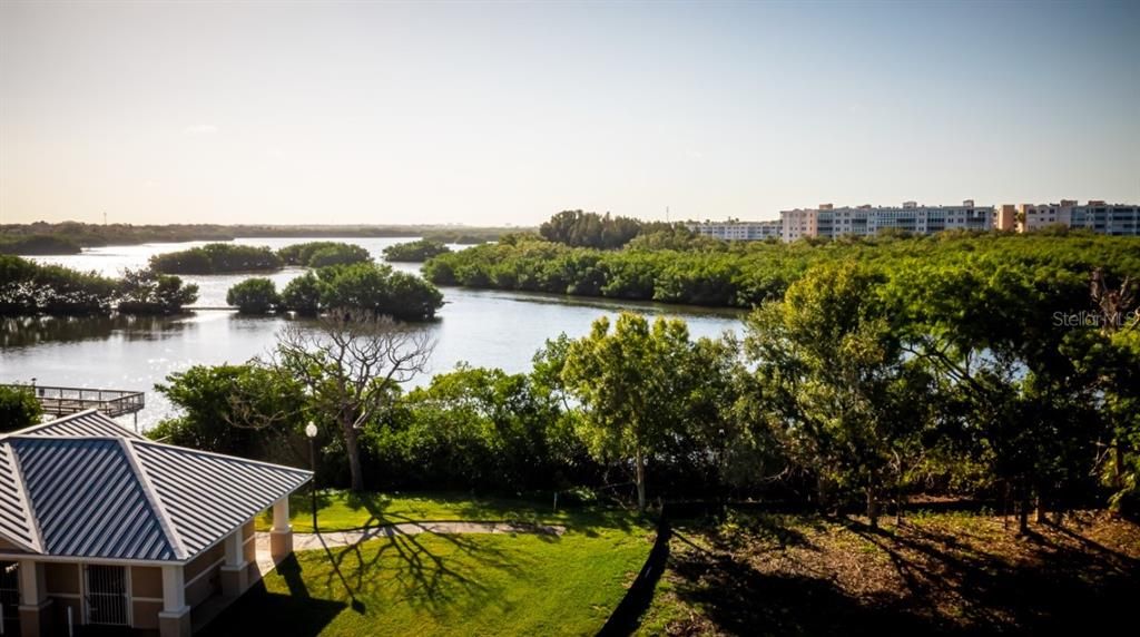 En Venta: $693,887 (3 camas, 2 baños, 2248 Pies cuadrados)