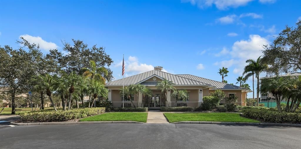 En Venta: $693,887 (3 camas, 2 baños, 2248 Pies cuadrados)