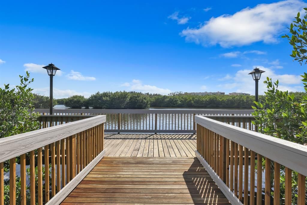 En Venta: $693,887 (3 camas, 2 baños, 2248 Pies cuadrados)