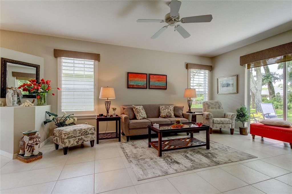 Active With Contract: $449,900 (2 beds, 2 baths, 1484 Square Feet)