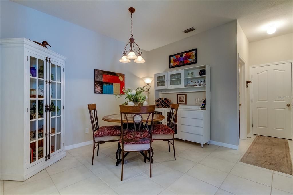 Active With Contract: $449,900 (2 beds, 2 baths, 1484 Square Feet)