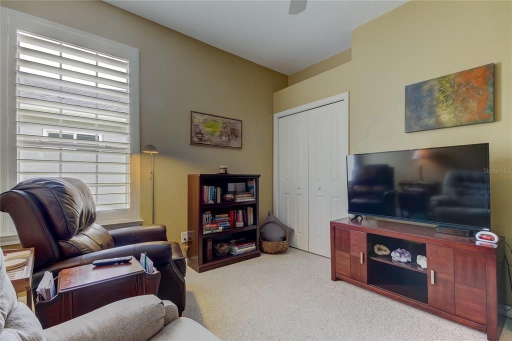 For Sale: $449,900 (2 beds, 2 baths, 1484 Square Feet)