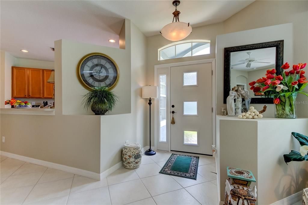 Active With Contract: $449,900 (2 beds, 2 baths, 1484 Square Feet)