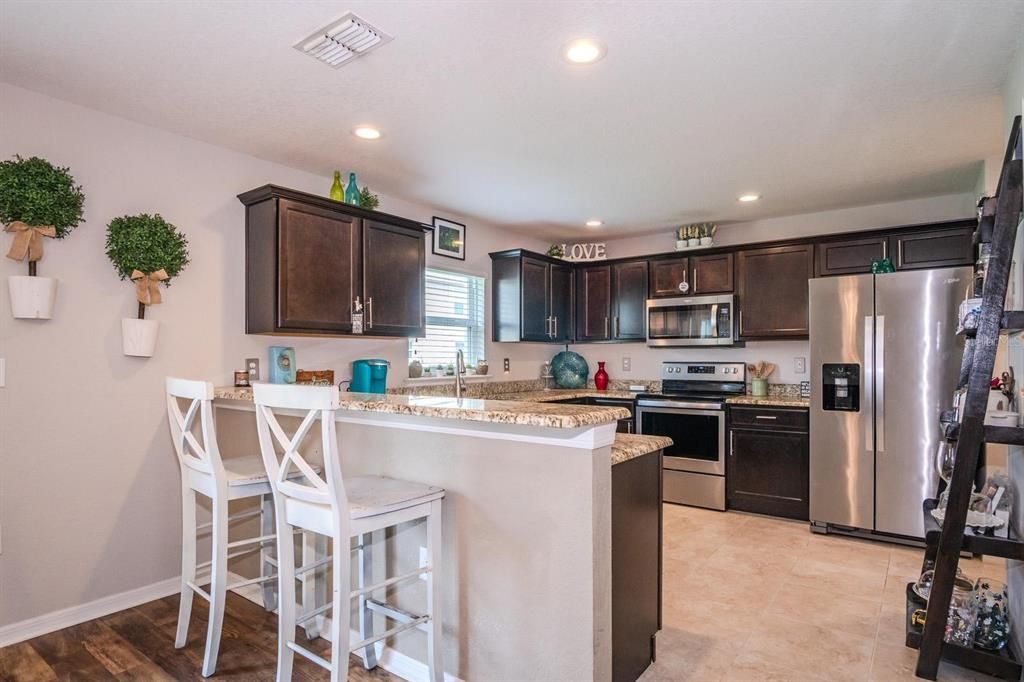 For Sale: $305,000 (3 beds, 2 baths, 1764 Square Feet)