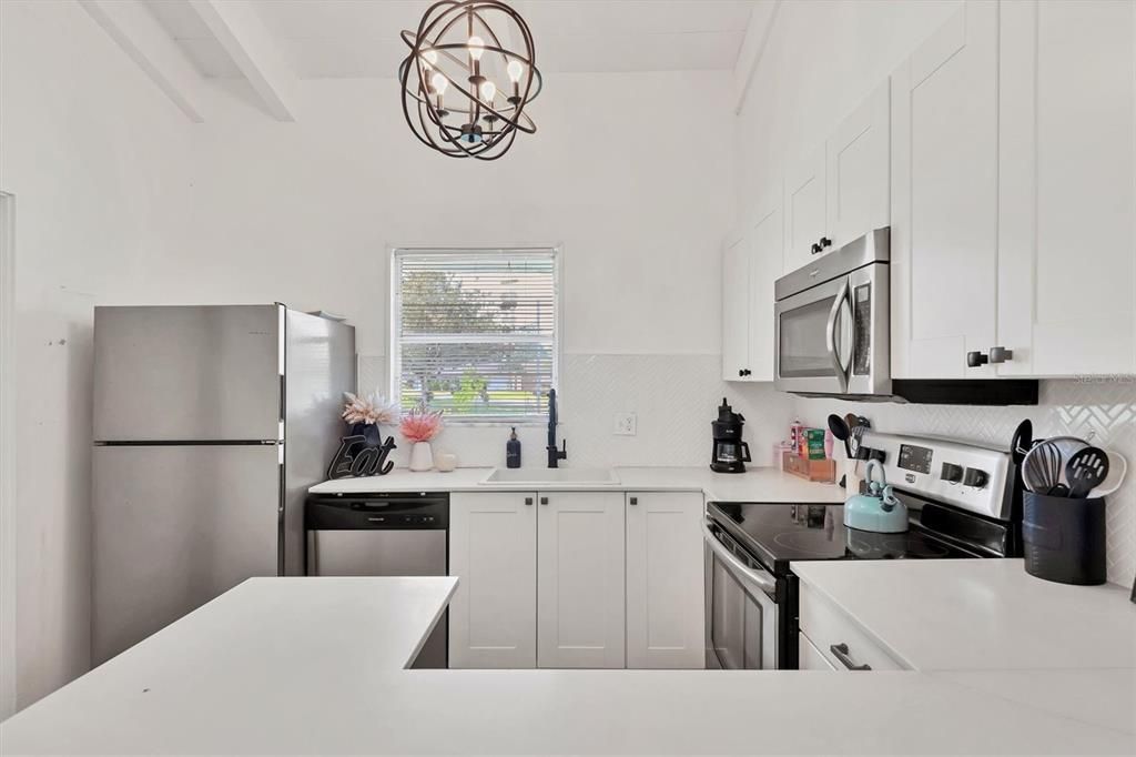 For Sale: $475,000 (3 beds, 2 baths, 1440 Square Feet)