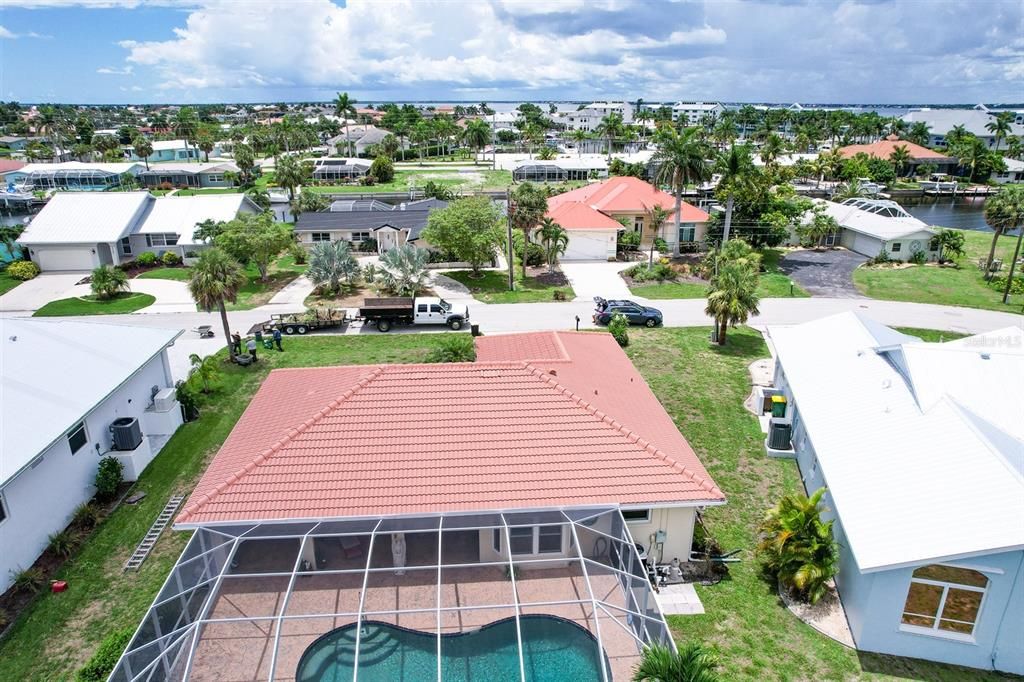 View of surrounding homes