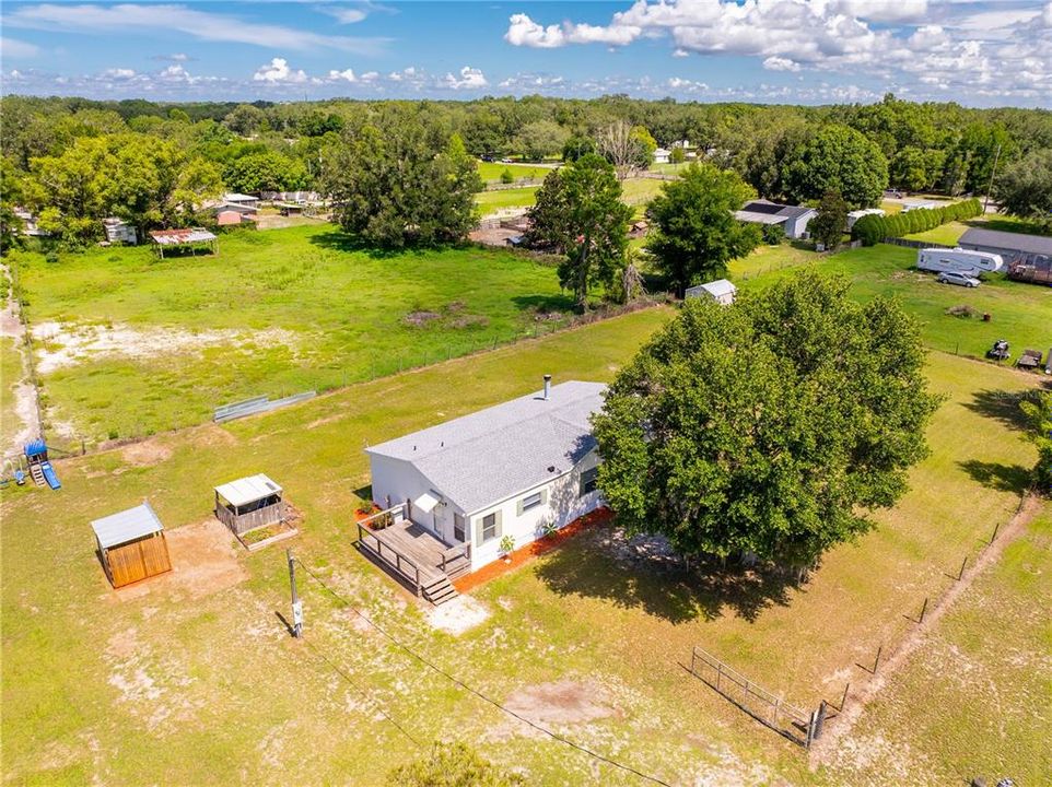 For Sale: $298,000 (3 beds, 2 baths, 1296 Square Feet)