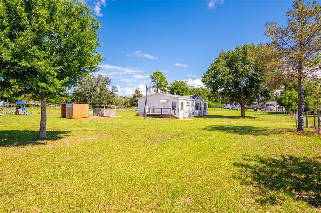 For Sale: $298,000 (3 beds, 2 baths, 1296 Square Feet)