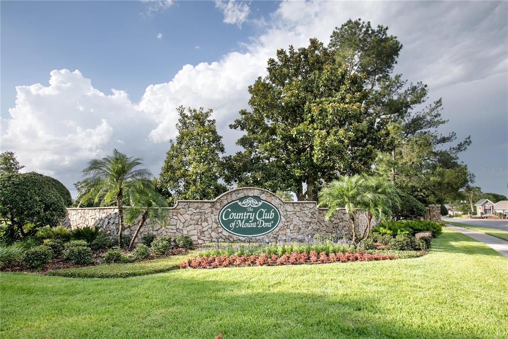 Located in the Country Club of Mount Dora