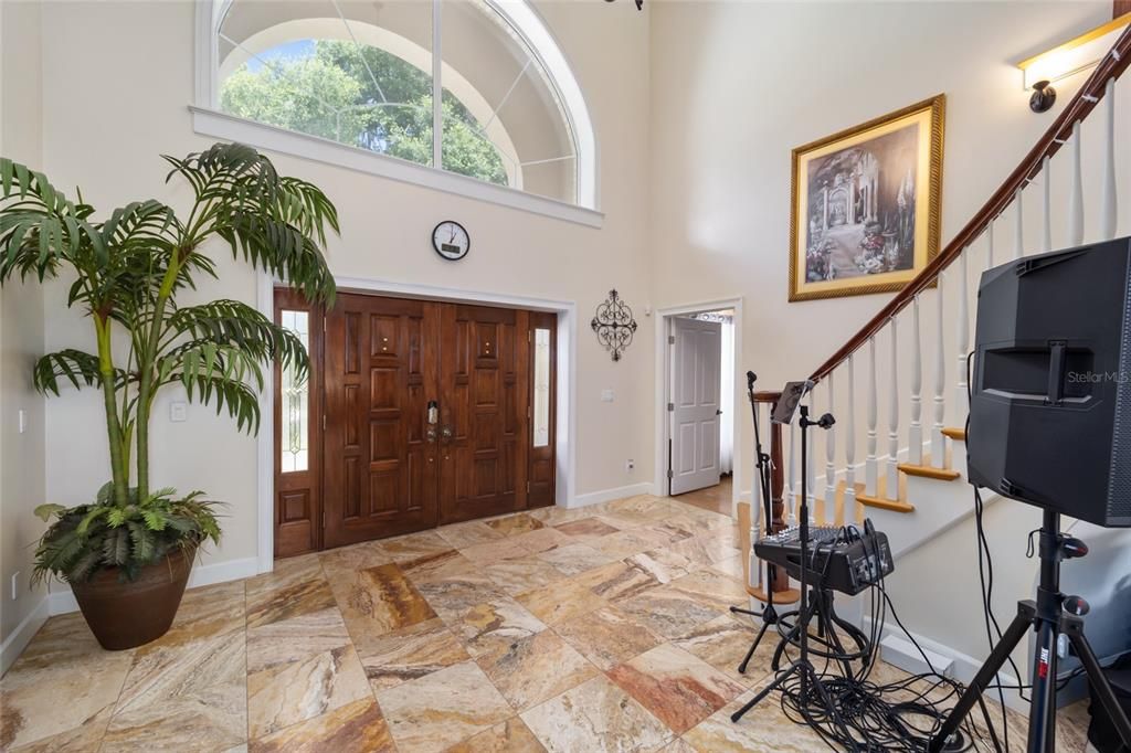 For Sale: $1,950,000 (5 beds, 4 baths, 6873 Square Feet)