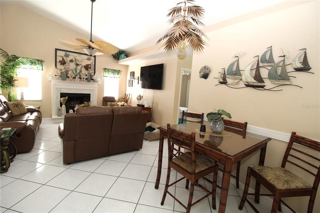 Dinette area off kitchen looking into the Family room