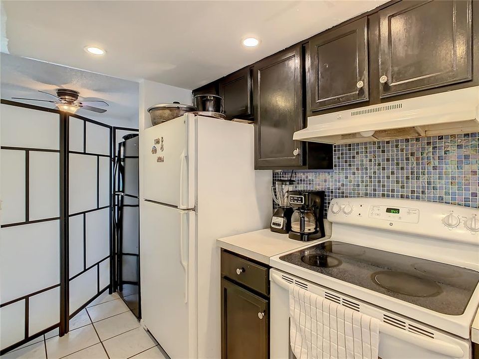 For Rent: $1,800 (2 beds, 2 baths, 1193 Square Feet)