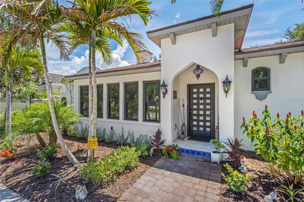 For Sale: $1,300,000 (3 beds, 2 baths, 1938 Square Feet)