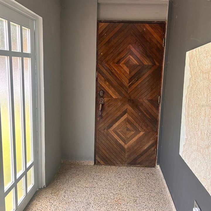 En Venta: $155,000 (6 camas, 3 baños, 1600 Pies cuadrados)