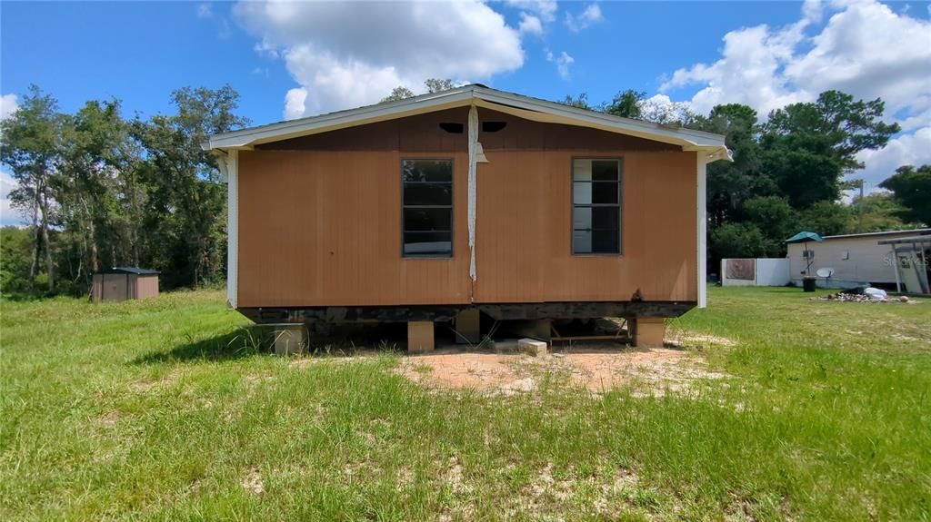 For Sale: $46,000 (3 beds, 2 baths, 1344 Square Feet)