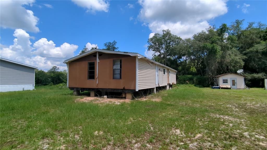 For Sale: $46,000 (3 beds, 2 baths, 1344 Square Feet)