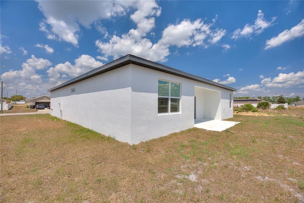 For Rent: $2,078 (4 beds, 2 baths, 1670 Square Feet)