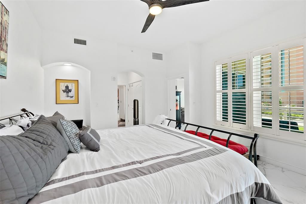For Sale: $749,000 (2 beds, 2 baths, 2025 Square Feet)