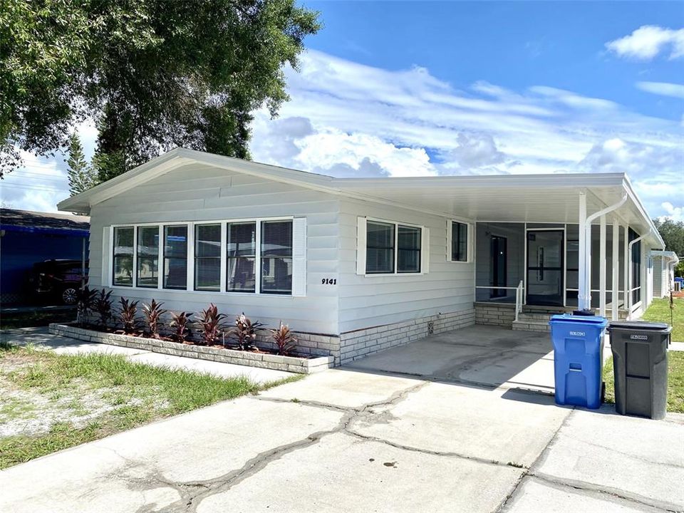 For Sale: $249,999 (3 beds, 2 baths, 1628 Square Feet)